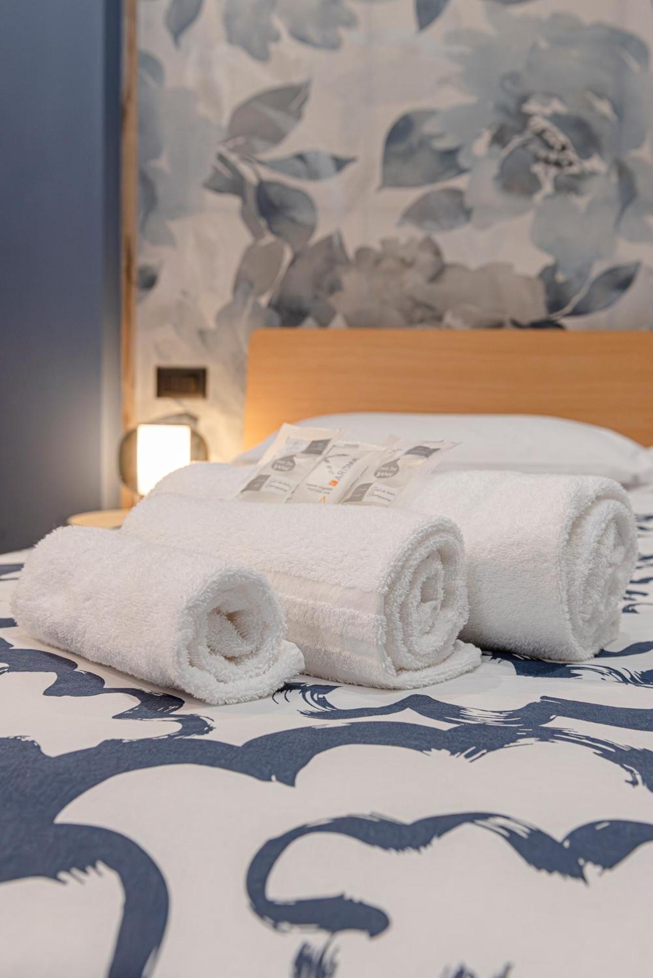Helle Hus Guest House - 200M From Piazza Bologna Metro And 10 Minutes From The Colosseum Bilik gambar