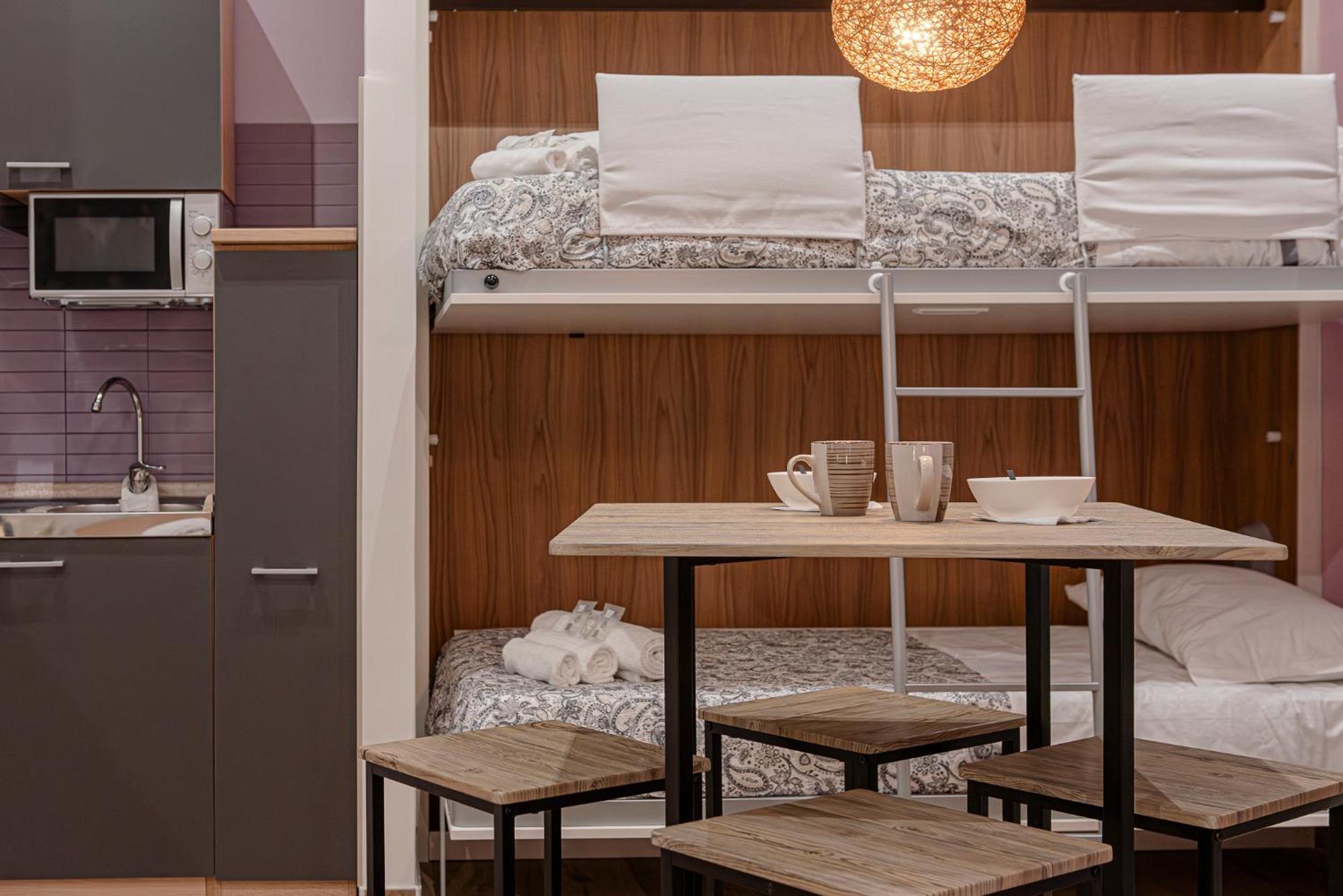 Helle Hus Guest House - 200M From Piazza Bologna Metro And 10 Minutes From The Colosseum Luaran gambar